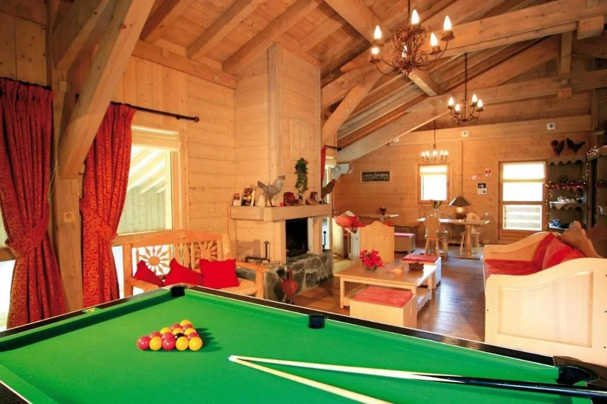 Cabana & Alp'Evasion - Pools, Sauna, Pool Table Samoëns 0*,  Fransa